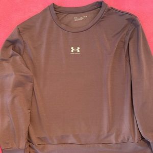Under armor sweatshirt
